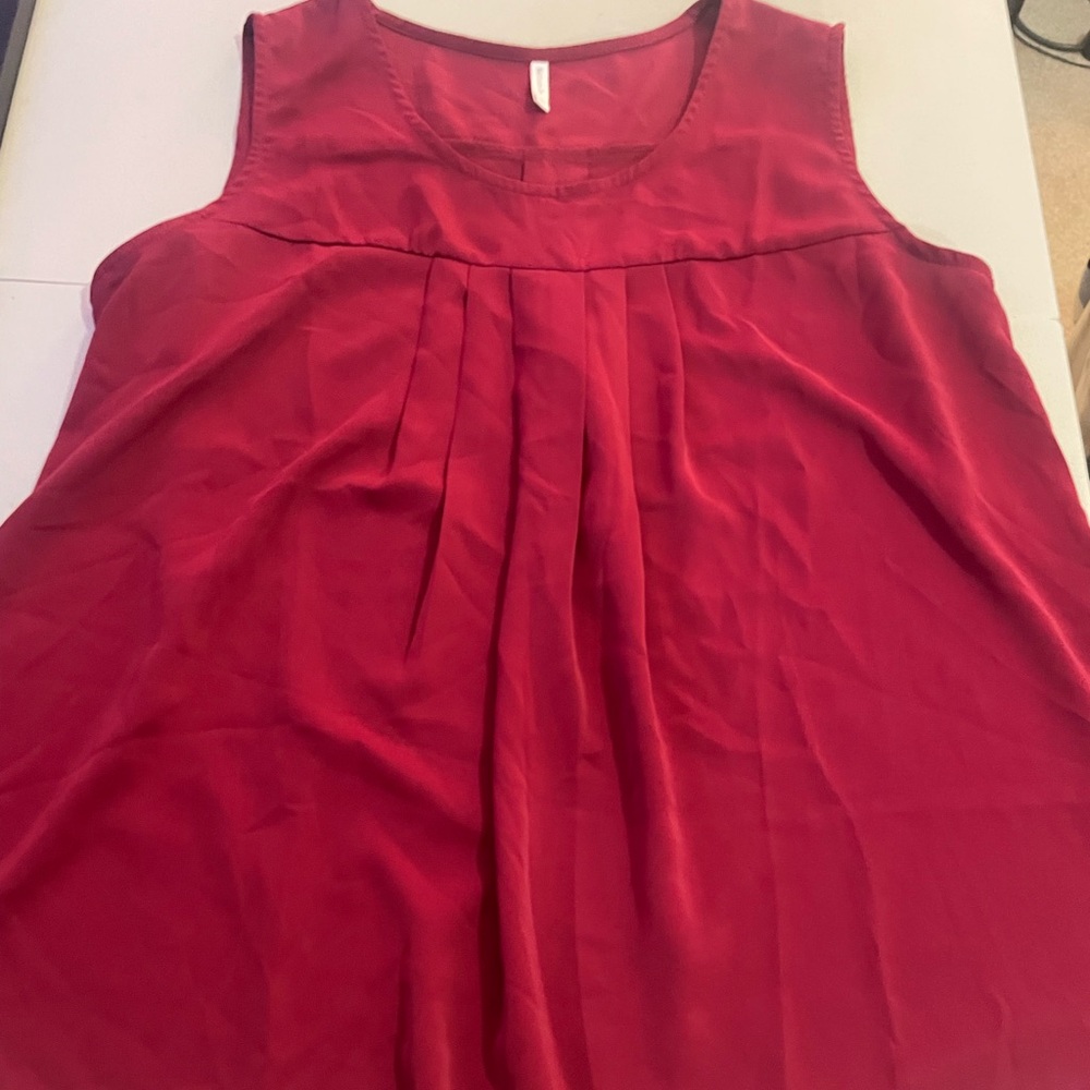 Elegant Sleeveless Red Women's Tank Top